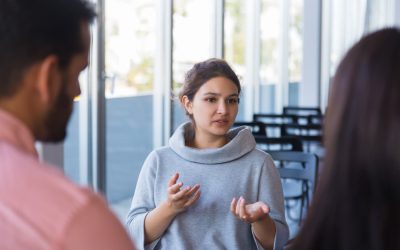 Techniques de persuasion et argumentation orale : convaincre avec impact