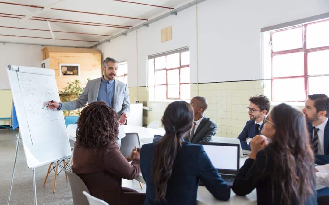 Modalités pratiques de la formation en management chez Maneges Conseil : flexibilité et accompagnement sur-mesure